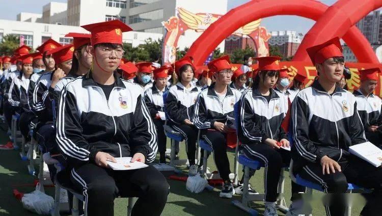 拯救铁笼中的小牛